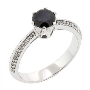 Μονόπετρο δαχτυλίδι 18κ με μαύρο διαμάντι 0.77ct και λευκά διαμάντια. RD13454
