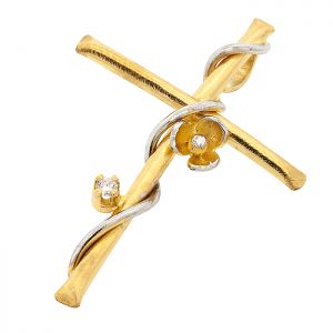 Εξαιρετικός  χειροποίητος χρυσός Σταυρός 18 καράτια με διαμάντι. CRK14241