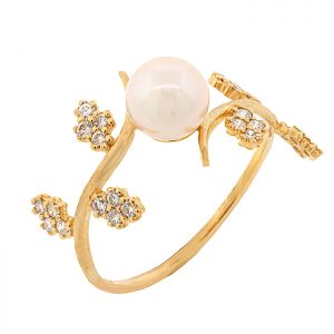 Χειροποίητο δαχτυλίδι χρυσό σε 18 καράτια με διαμάντια και μαργαριτάρια. RK16489