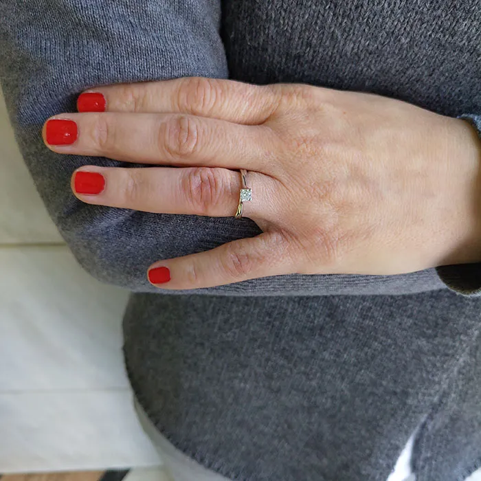 Μονόπετρο δαχτυλίδι με διαμάντι 0.25ct F VS2 σε 18 καράτια . RD19284