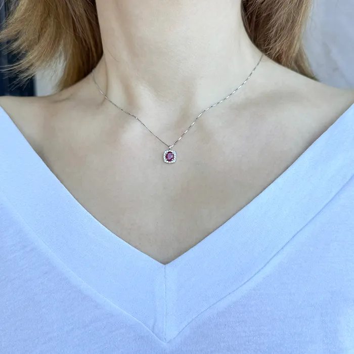 Λευκόχρυσο μενταγιόν με ρουμπίνι 0.72ct σετ με αλυσίδα σε 18Κ. MD20314