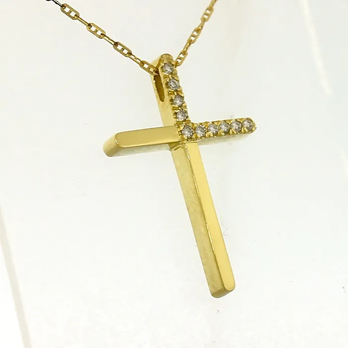 Σταυρός χρυσός με διαμάντια 0.08ct σετ με αλυσίδα 18 καράτια. CR20916
