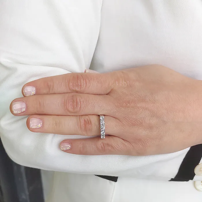 Λευκόχρυσο πεντάπετρο σειρέ 18 καράτια με λευκά διαμάντια 0.82ct. RL23438