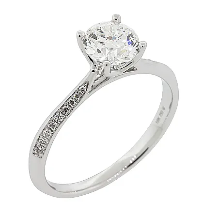 Μονόπετρο Λευκόχρυσο 18Κ με Διαμάντι GIA 0.80ct F VS1 και Πλαϊνά Διαμάντια 0.06ct