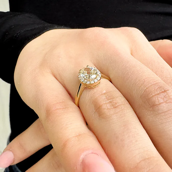 Δαχτυλίδι Ροζέτα σε Χρυσό 18Κ με Διαμάντι Oval cut 1.01ct HRD | Million Diamonds
