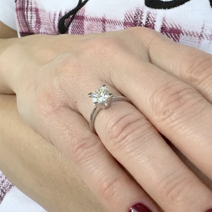 Λευκόχρυσο Μονόπετρο Δαχτυλίδι 18Κ με Lab Grown Diamond 1.50ct D VVS2 και Πιστοποίηση IGI | Million Diamonds