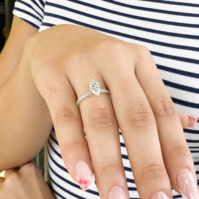 Δαχτυλίδι 14Κ λευκόχρυσο με Lab Grown Diamonds Marquise 1.04ct. και Round Cut 0.15ct. LGD23761