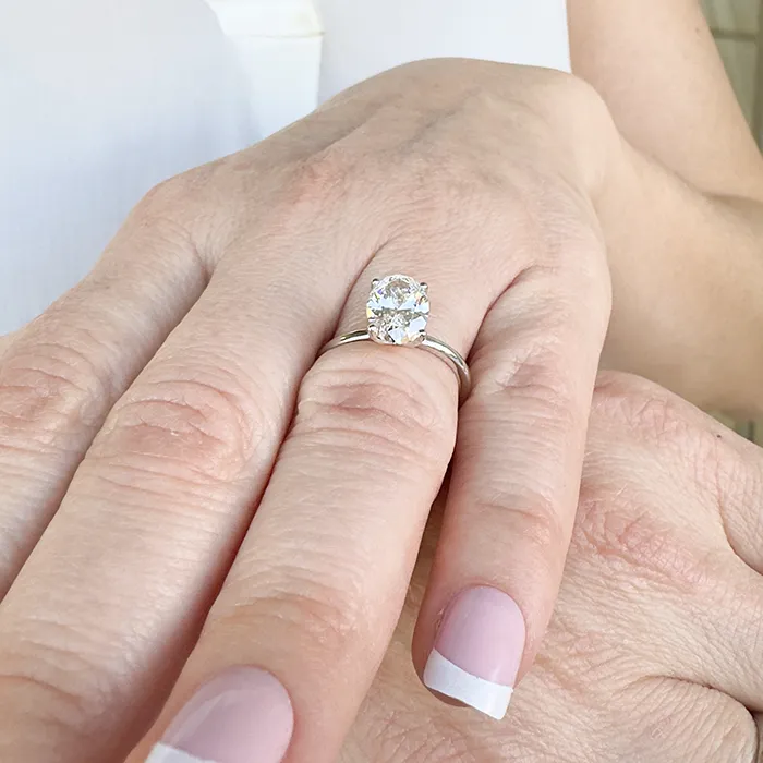 Μονόπετρο Δαχτυλίδι Λευκόχρυσο 14Κ με Οβάλ Lab Grown Diamond 2.05ct.