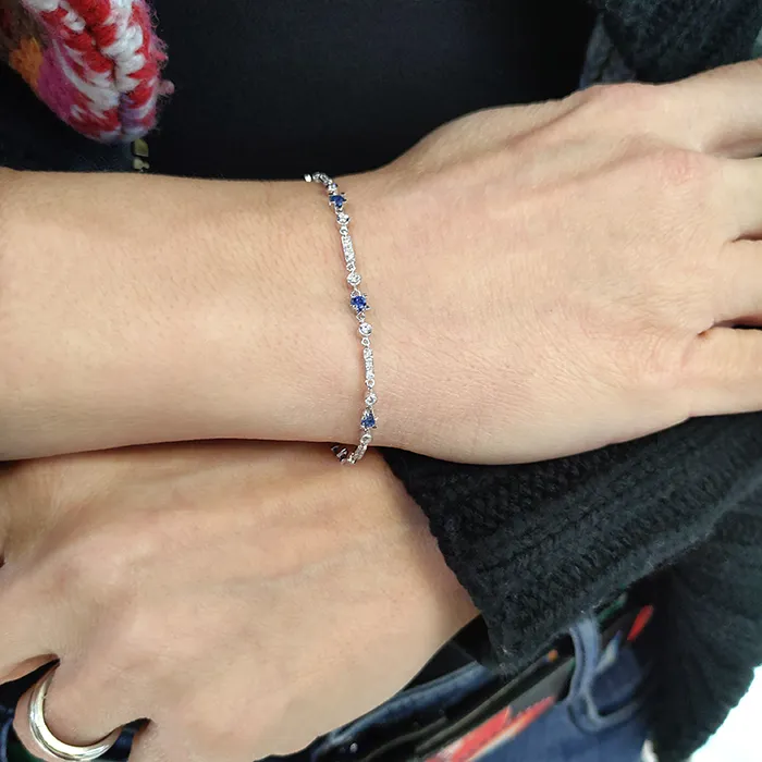 Λευκόχρυσο βραχιόλι με διαμάντια 0.46ct και ζαφείρια 0.80ct. BR11447