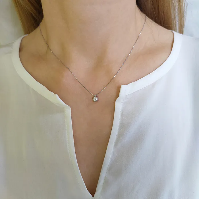 Μονόπετρο κρεμαστό με διαμάντι 0.15ct και αλυσίδα 18 καράτια. MD8289