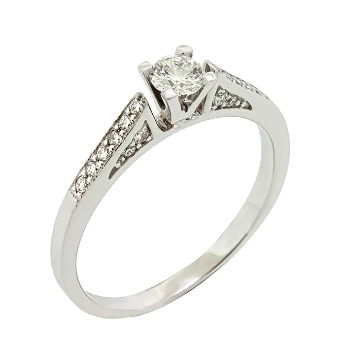 Λευκόχρυσο μονόπετρο 18κ με διαμάντι 0.24ct και πλαϊνά διαμάντια.  RD13255