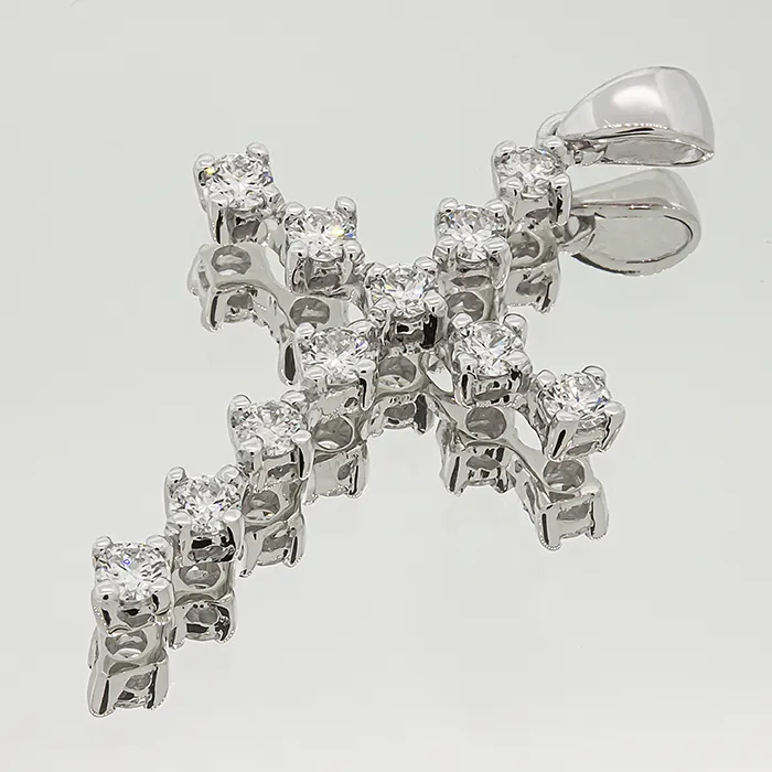 Σταυρός λευκόχρυσος με διαμάντια 0.57ct σε 18 καράτια. CR07132
