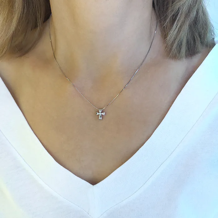 Σταυρός λευκόχρυσος με διαμάντι  0.03ct σετ με αλυσίδα λευκόχρυση 18Κ. CR14932