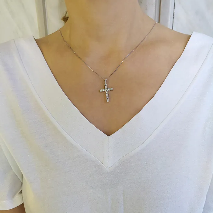Σταυρός λευκόχρυσος με διαμάντια 0.50ct σε 18 καράτια. CR015222