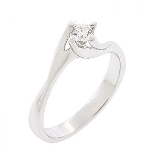 Λευκόχρυσο μονόπετρο δαχτυλίδι 18 καράτια με διαμάντι 0.21ct. RD15720