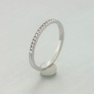 Λευκόχρυσο δαχτυλίδι μισόβερο 18 καράτια με διαμάντια  0.13ct. RL17083