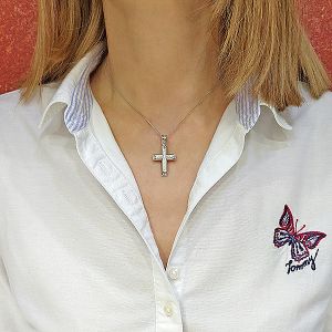 Λευκόχρυσος γυναικείος σταυρός ματ με αλυσίδα σε 14 καράτια. CRS5072